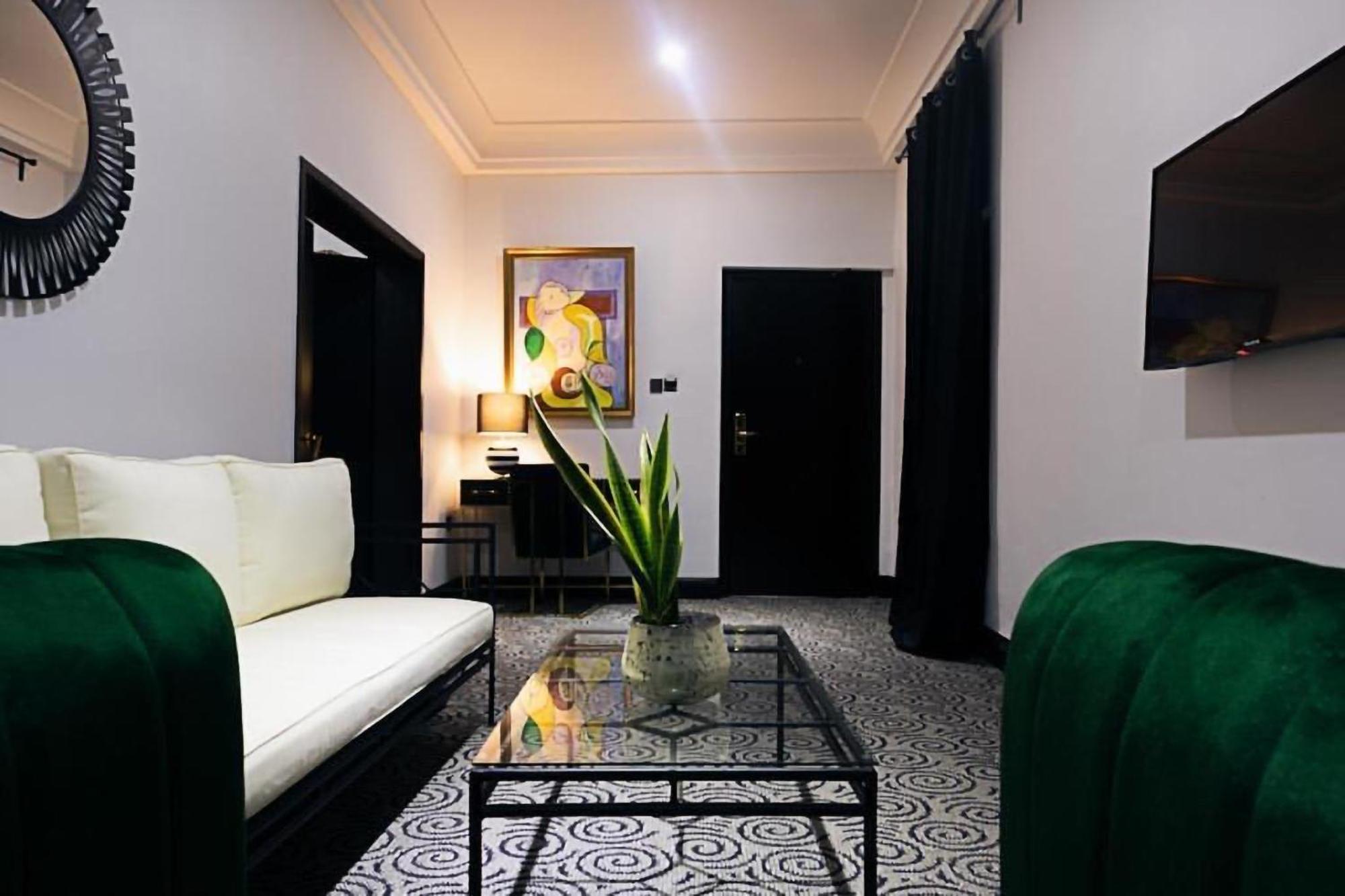 Muse Boutique Hotel Enugu Ngoại thất bức ảnh